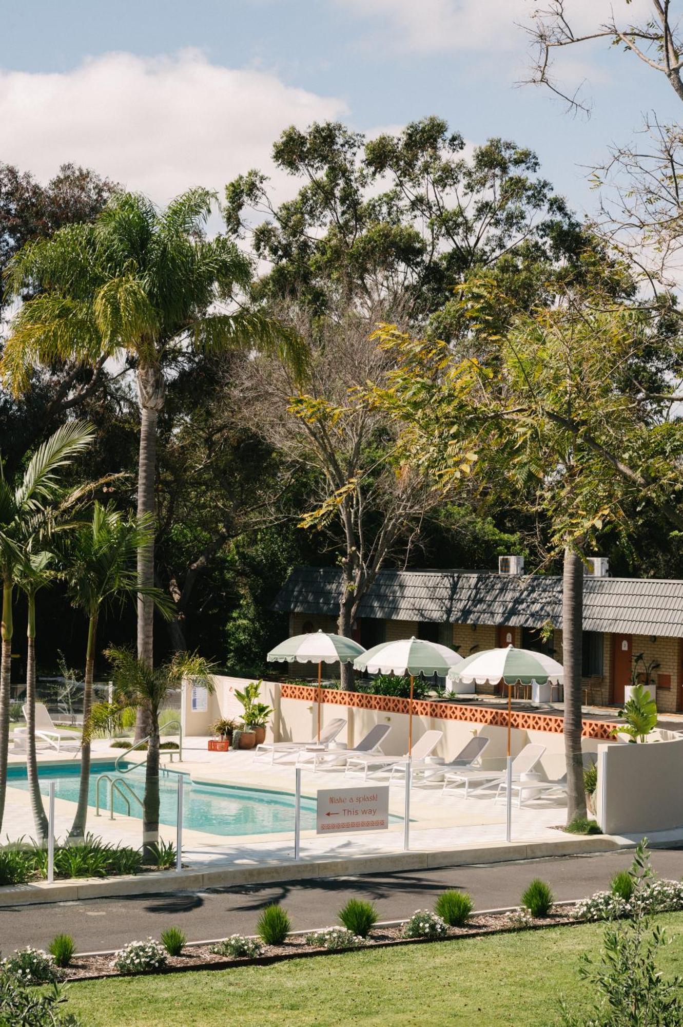 The Timothee Resort บัสเซลตัน ภายนอก รูปภาพ