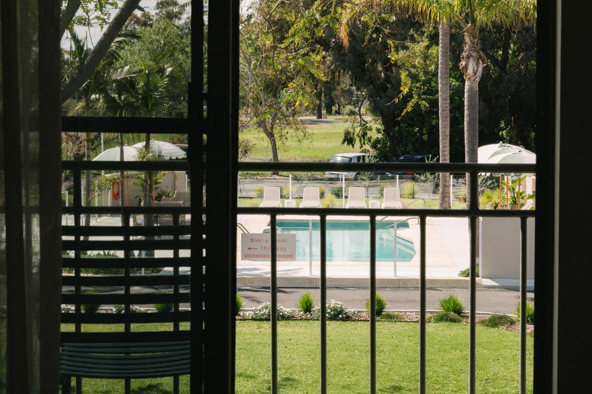 The Timothee Resort บัสเซลตัน ภายนอก รูปภาพ
